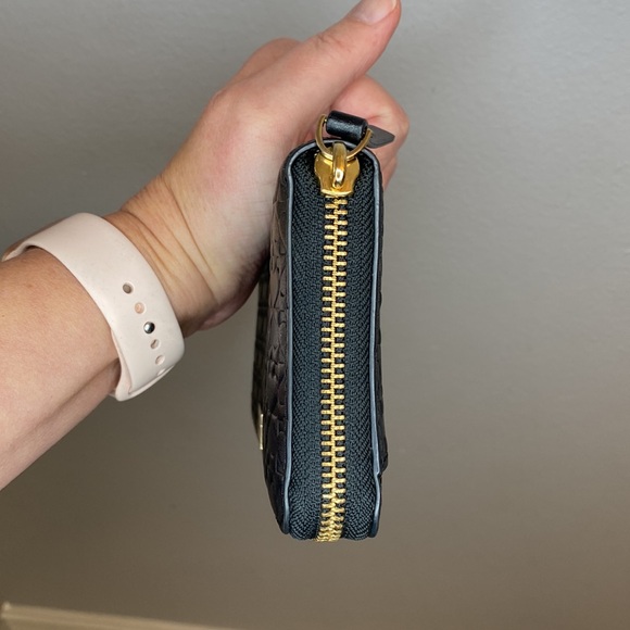 EUC Kate Spade long wallet with stamped spades in leather - Picture 6 of 6